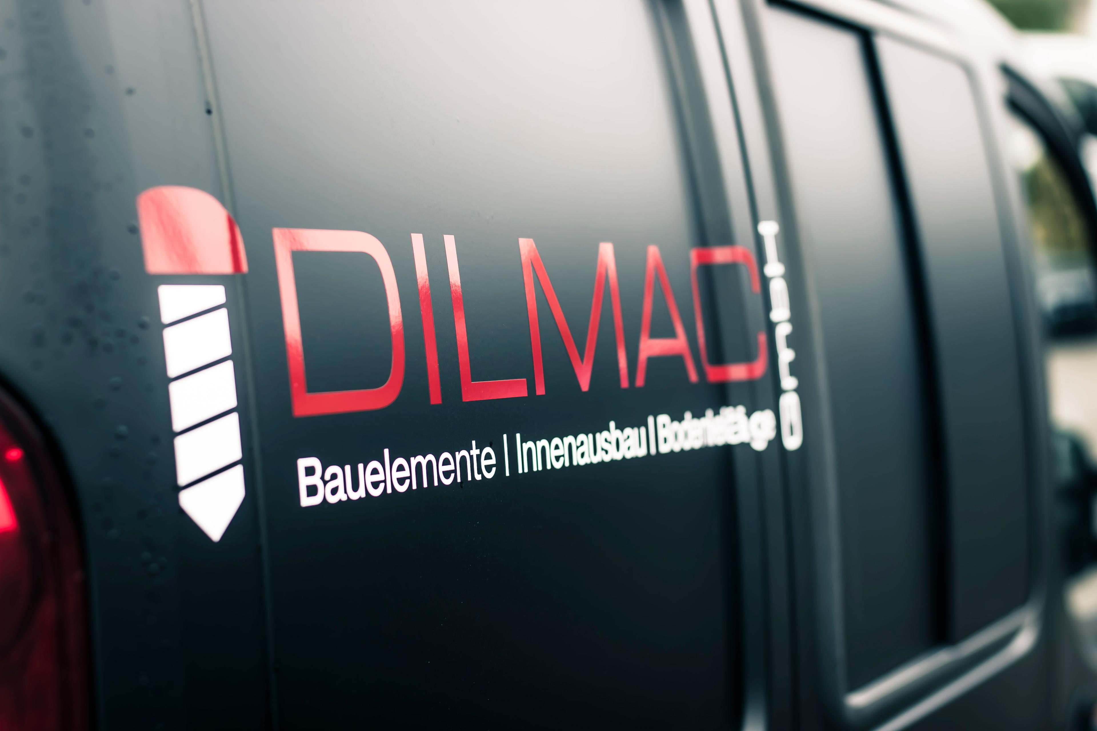 Firmenfahrzeug von Dilmac Bau